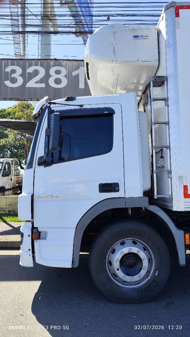 MB 3030 2019. 8x2. Baú Refrigerado  - Foto 4
