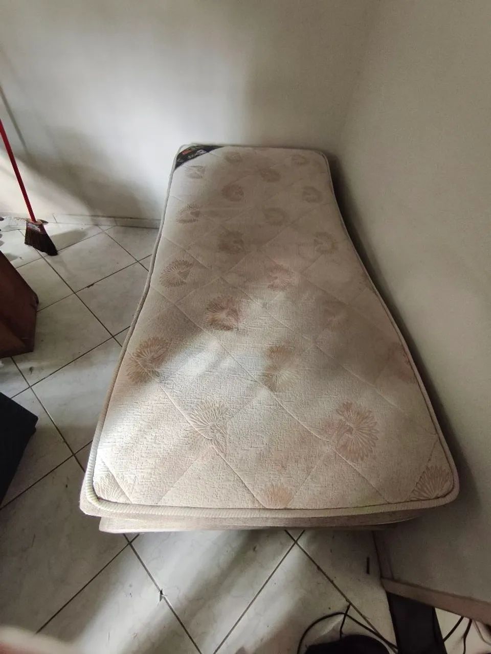 Cama box solteiro design ( Base + colchão) - Foto 5