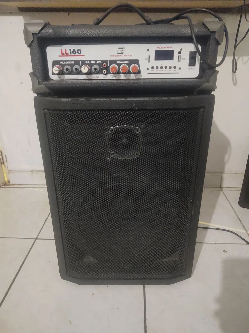 Amplificador e caixa com bluetooth USB auxiliar áudio  - Foto 2