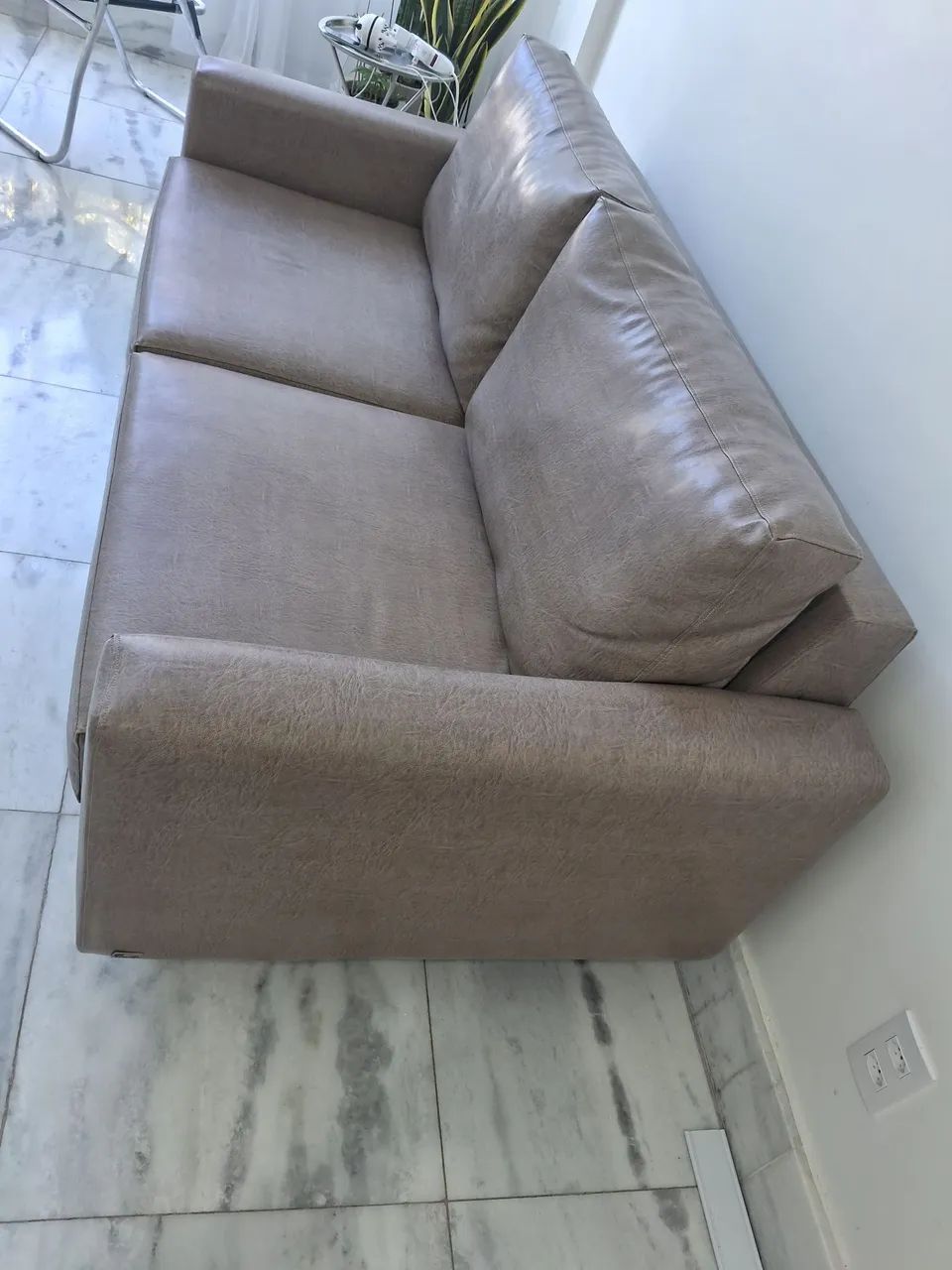SOFÁ  1,80 M DA LOJA ABRA CASA - Foto 2