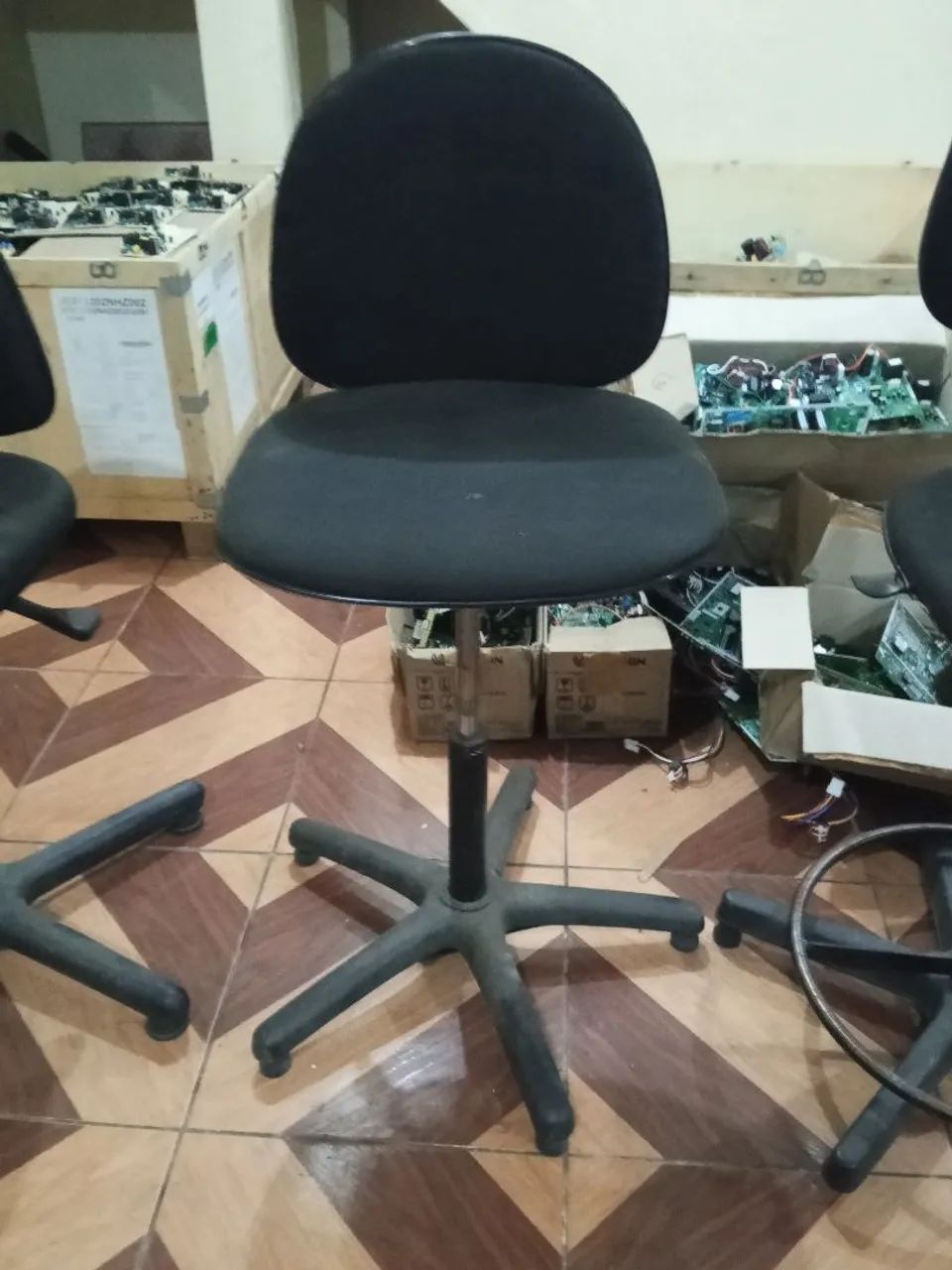 Cadeiras para caixa ou estética 