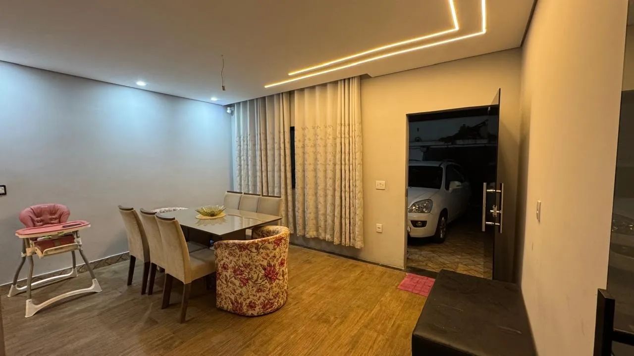 Casa Duplex só 5 minutos do centro de Betim 