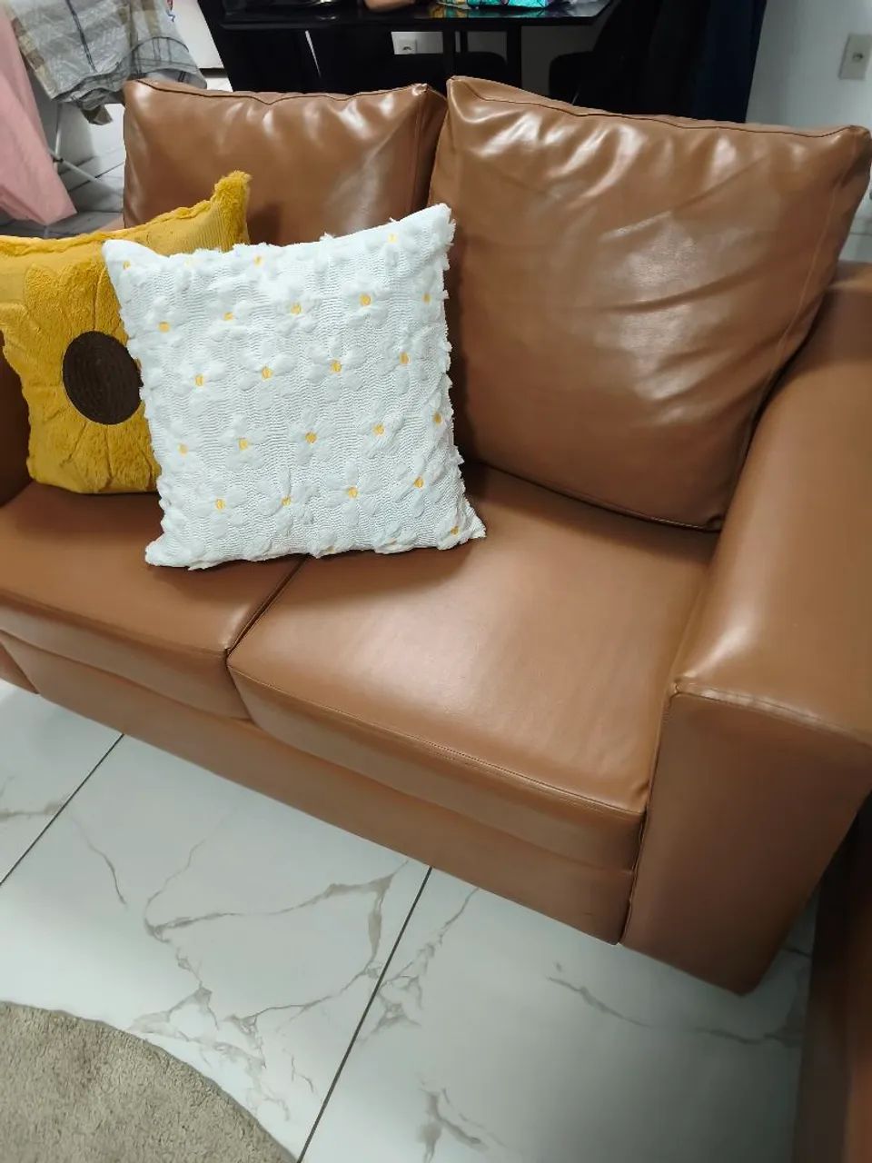 Vendo sofá 2 lugares - Foto 3