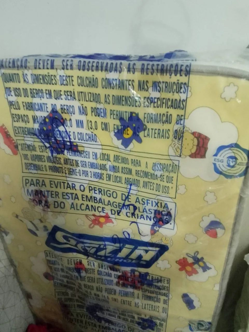 Berço com cama auxiliar e cômoda novo  - Foto 2