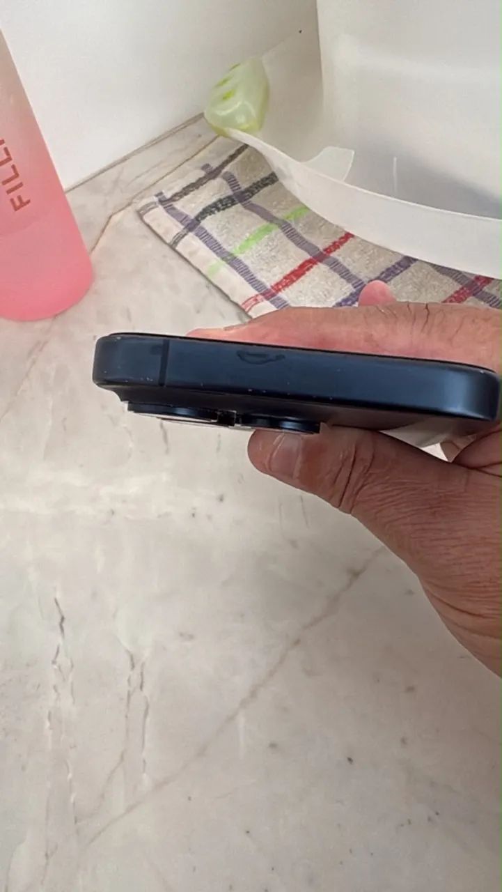 iPhone 15 Pro azul  - Foto 2
