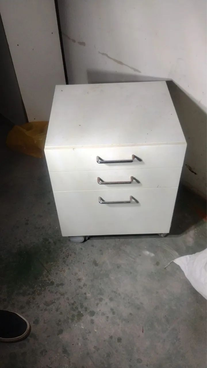 Mesa de cabeceira mdf