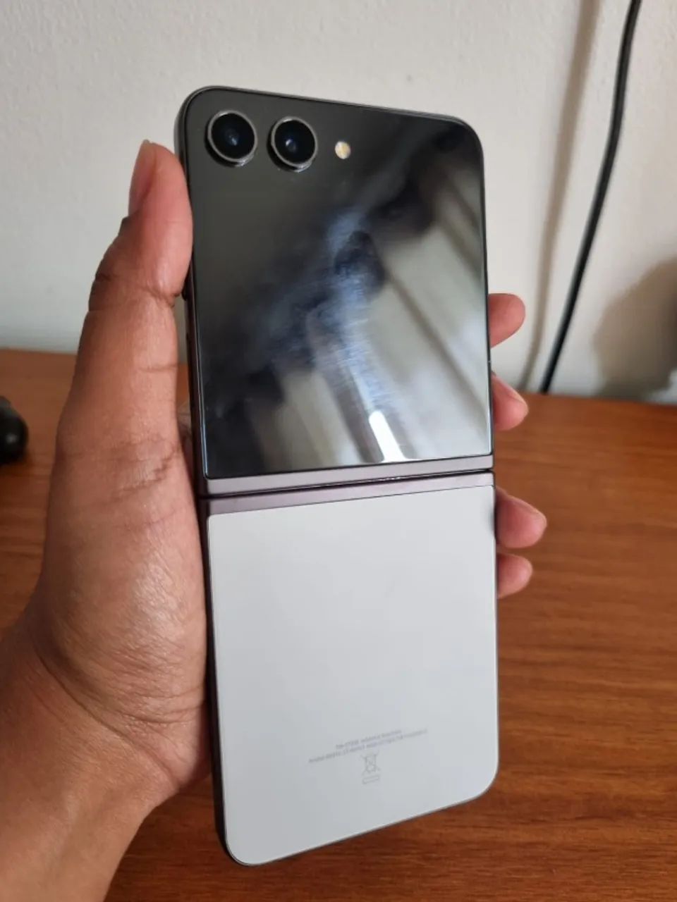 Samsung Zflip5 + Capinha Protetora - Foto 2