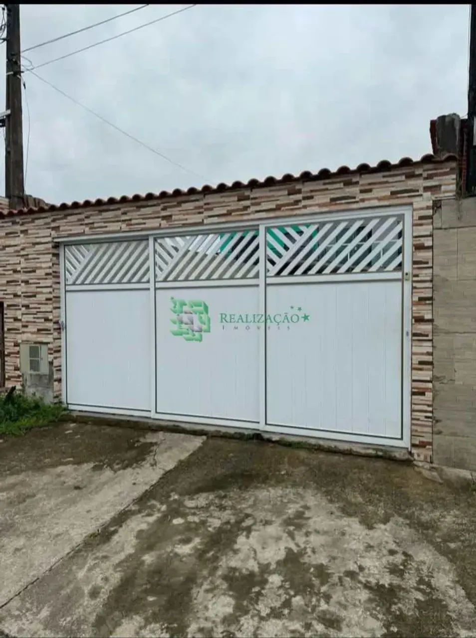 SOBRADO ESPAÇOSO 2DORM