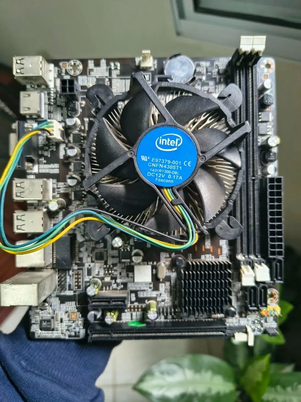 Placa Mãe Micro Atx Modelo Bpc-h61c-v4
