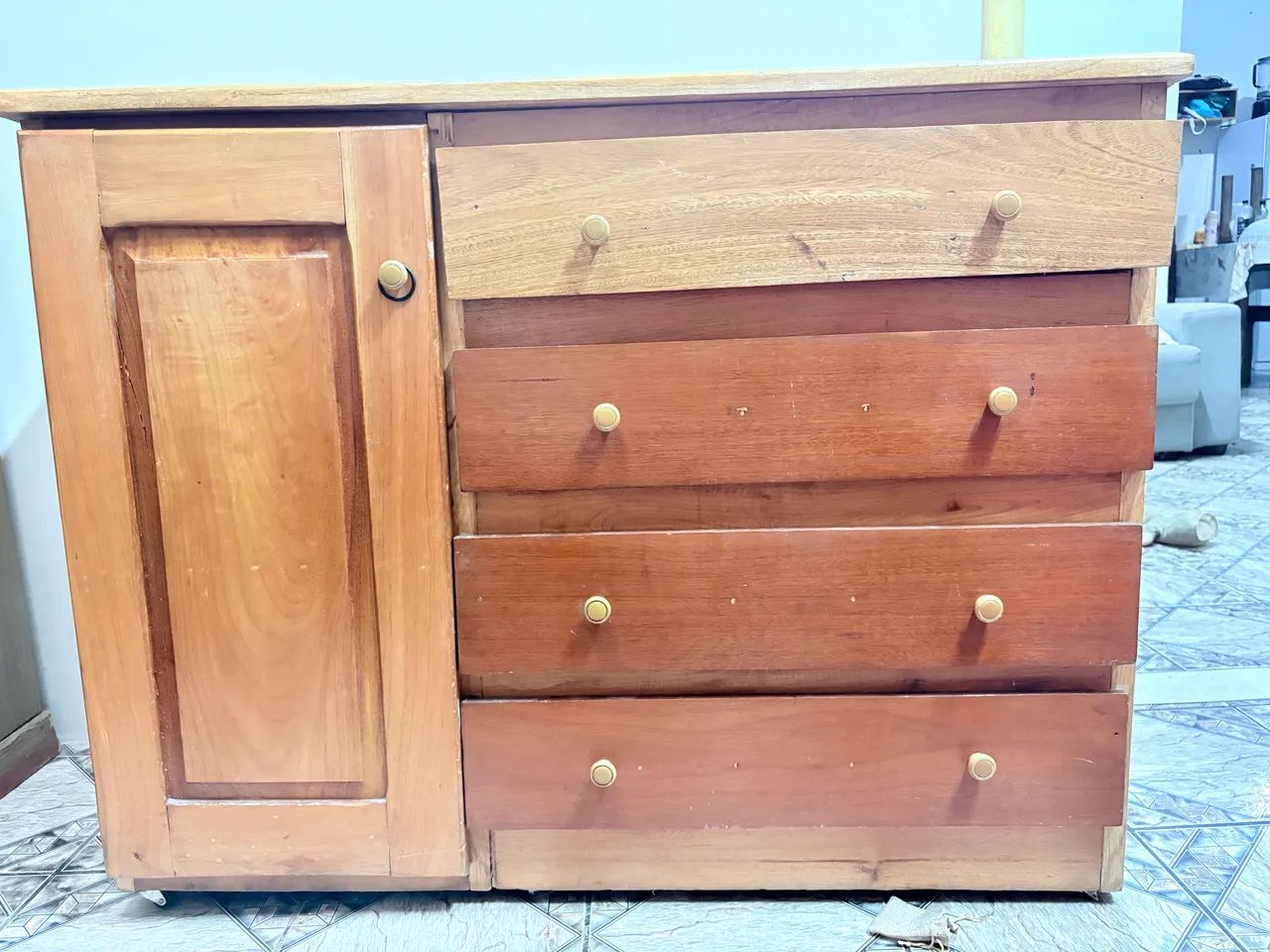 Cômoda de madeira - Foto 2