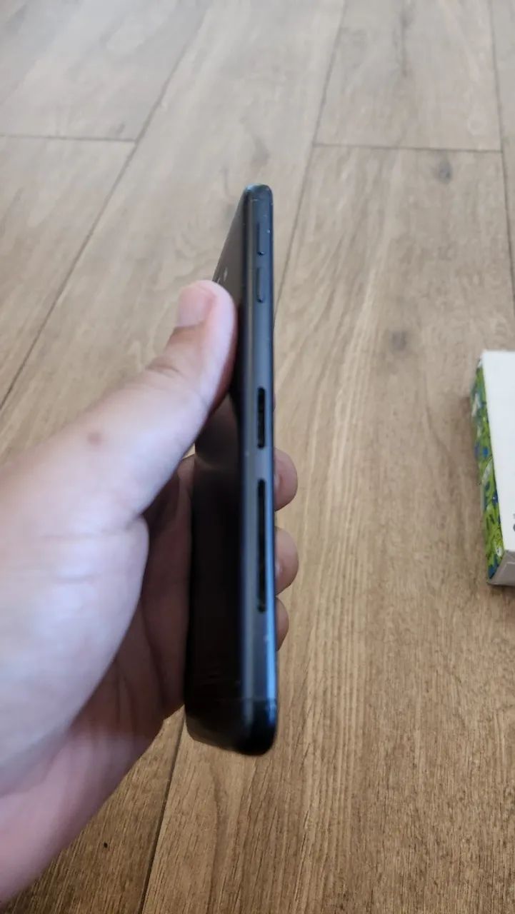 Samsung J5 Prime tela trincada mas funcionando - Foto 3
