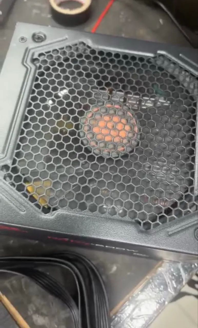 Vendo Fonte Redragon 600w 