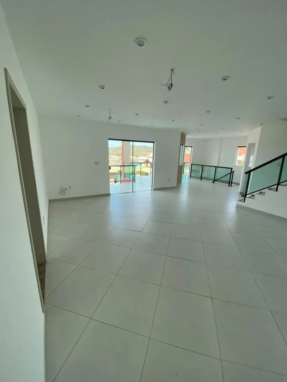 Linda Casa Duplex  com 5 Vagas - Próximo Praia do Peró - Foto 2