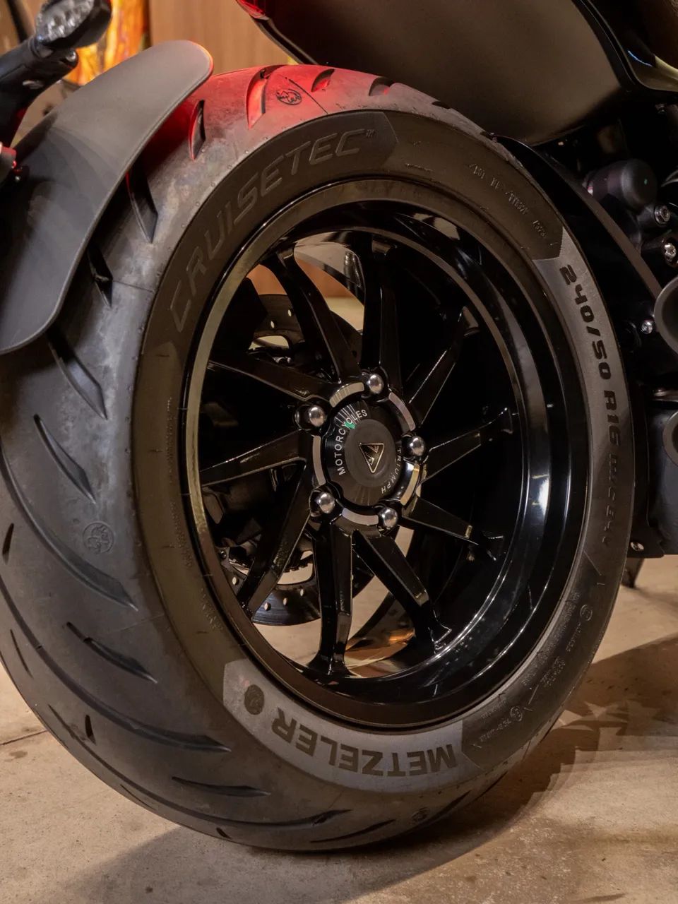 TRIUMPH ROCKET 3 STORM R 2025 - Foto 4