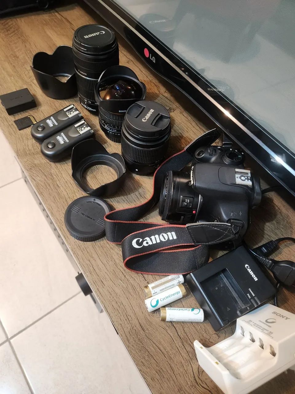 Kit Fotografia Canon EOS Rebel T5 + Lentes + Flash + Acessórios