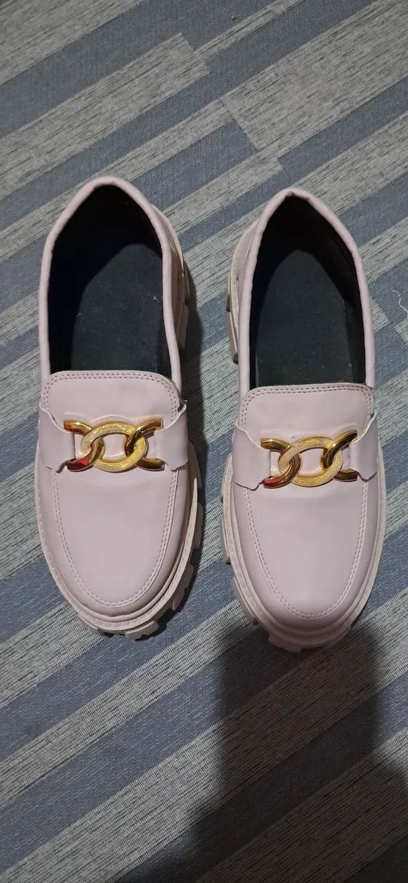 Sapato rosa mocassim tratorado com corrente - Foto 4