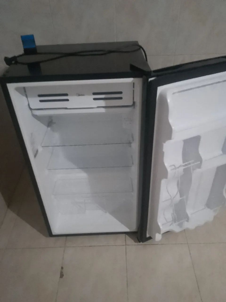 FRIGOBAR MIDEA  - Foto 2