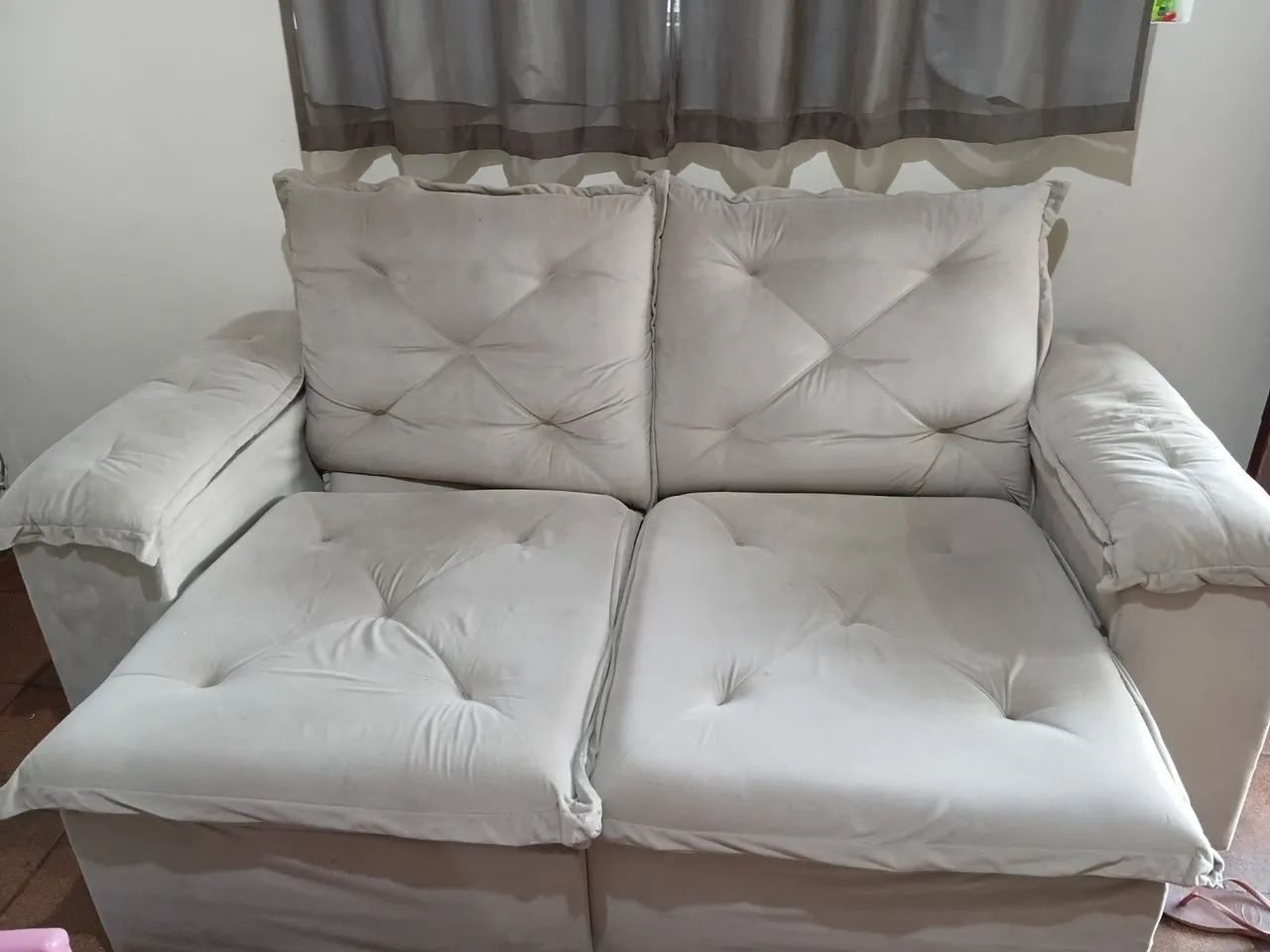Sofá 2 lugares 