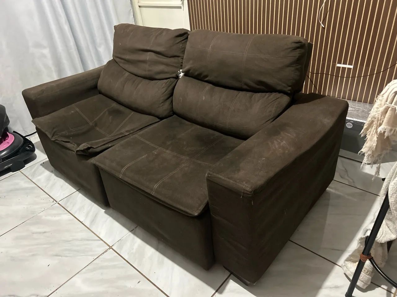 VENDO SOFÁ RETRÁTIL E RECLINÁVEL