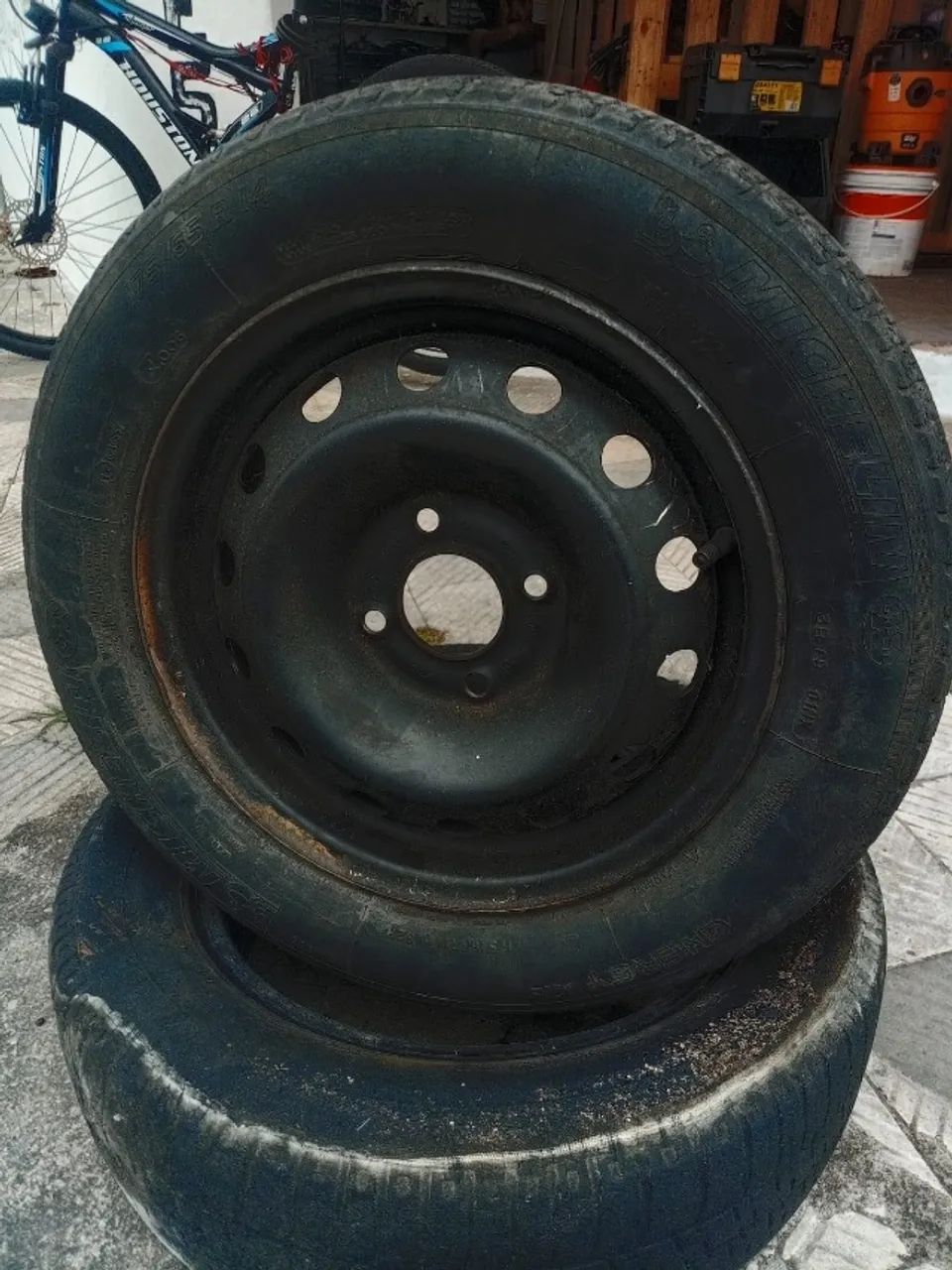 Pneu usado para Step com Roda Aro 14 - Foto 2