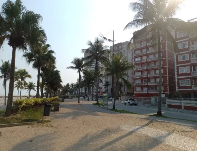 Apto em Frente a Praia na Ocian -2 quartos- 10 pessoas