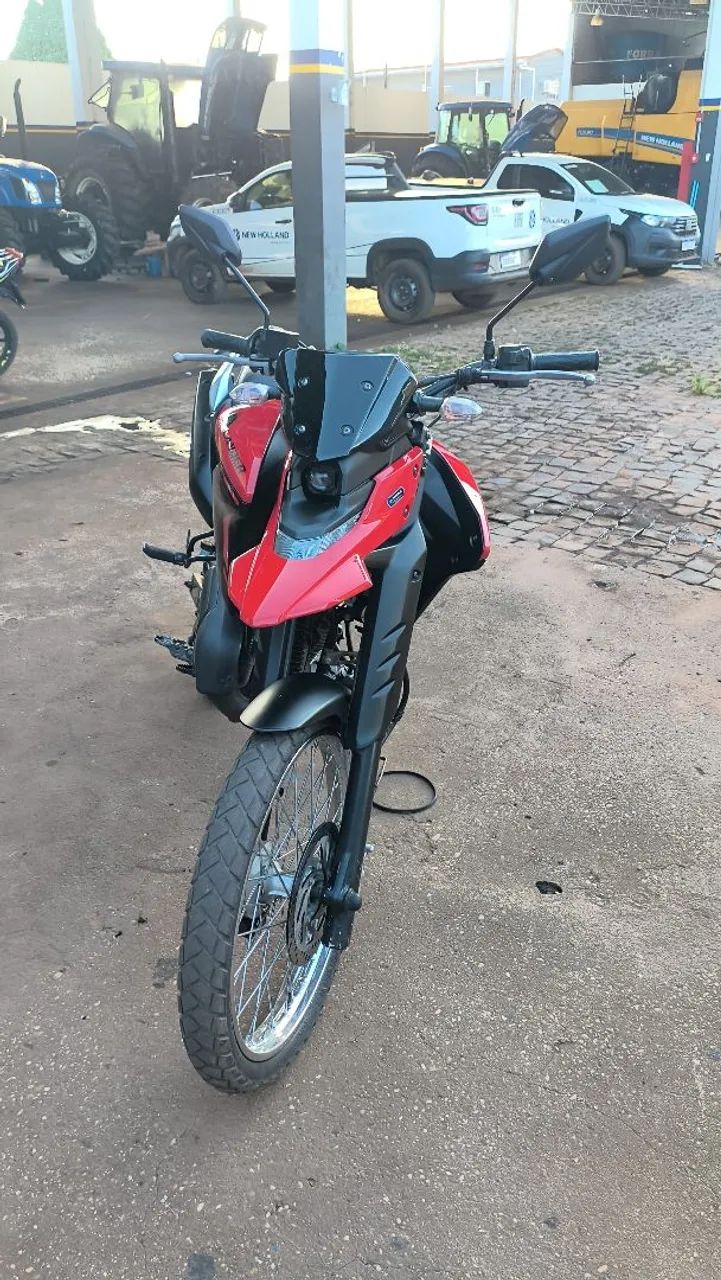 XTZ Lander 250 2025  - Foto 2