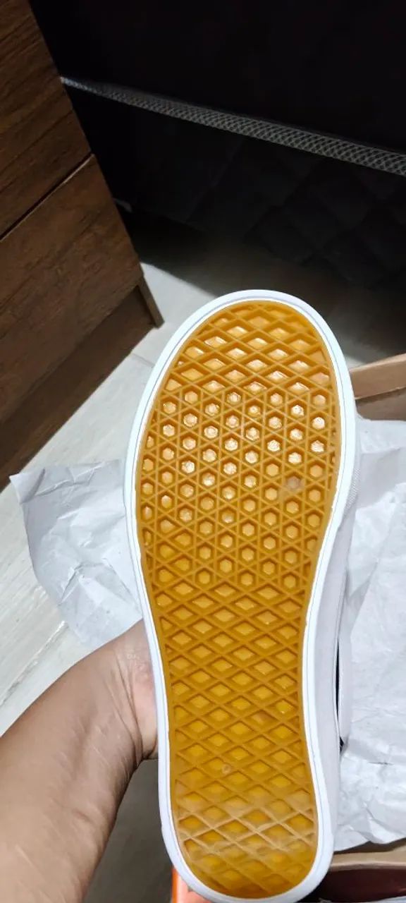 TÊNIS PRETO E BRANCO ESTILO VANS  - Foto 3