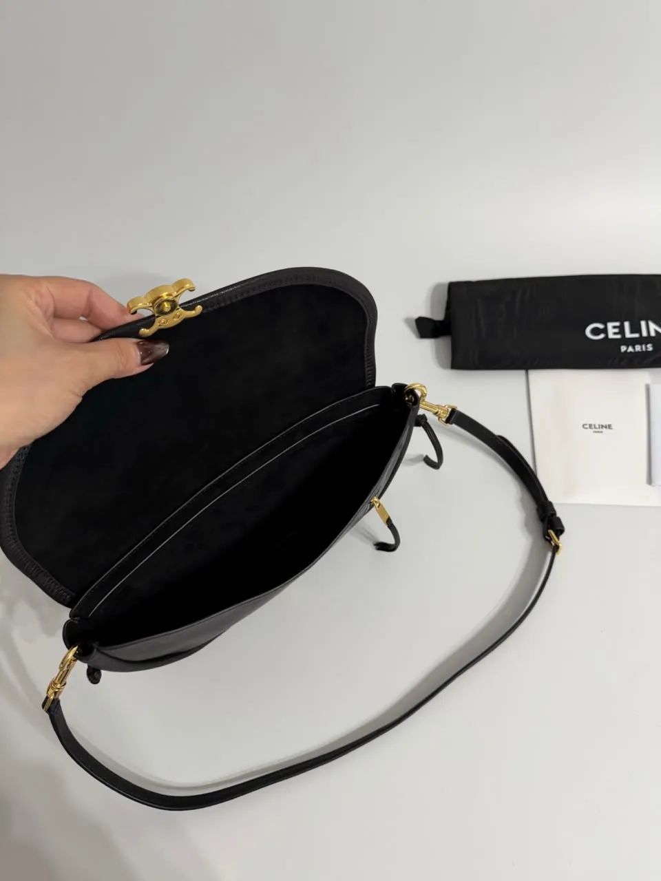 Bolsa de couro Legítimo preto com qualidade italiana modelo Celine paris  - Foto 3