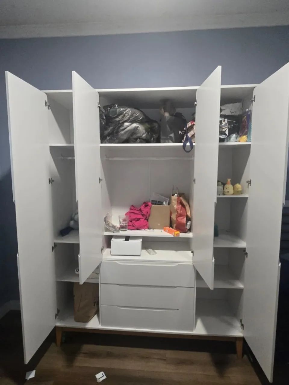 Guarda roupa infantil 