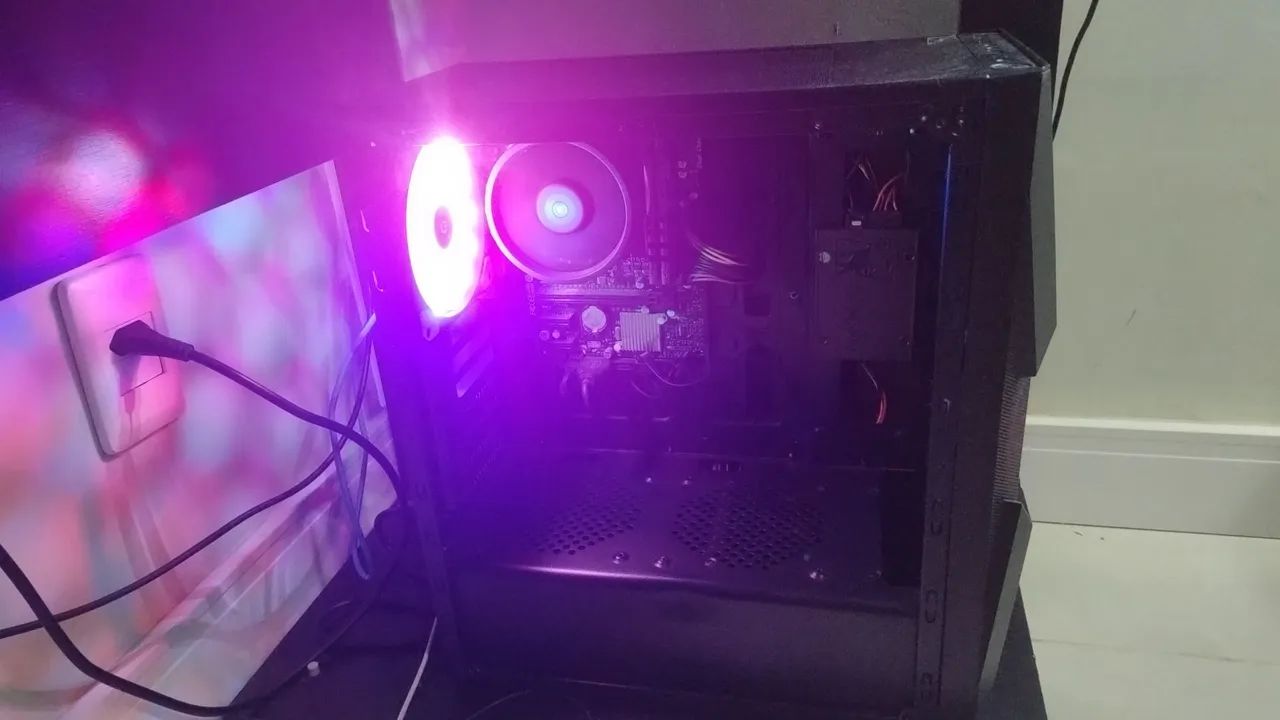 Pc gamer<br>AMD Ryzen 5 3400G<br>16gb de ram<br>S