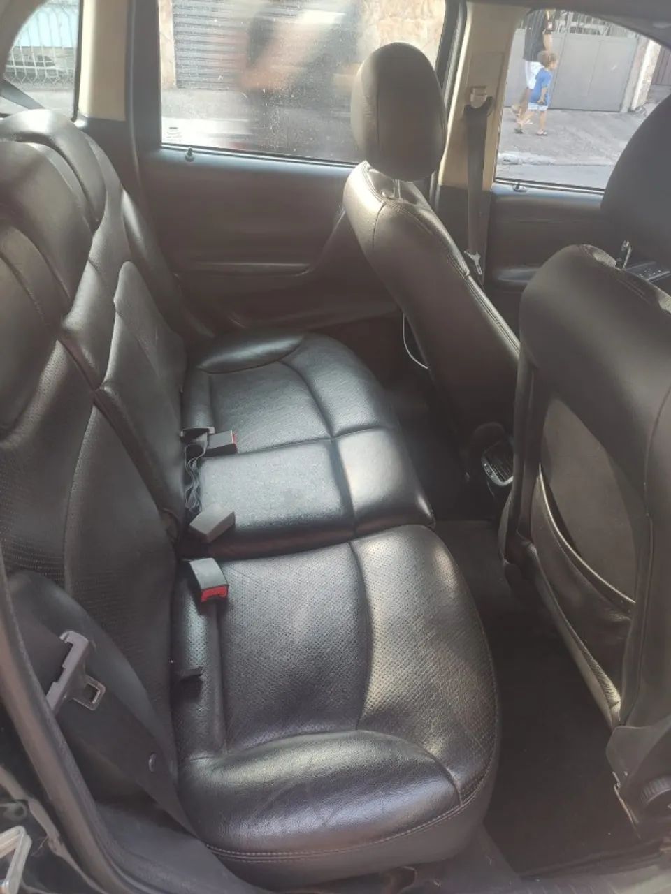 Fiat Stilo Dualogic 1.8 Blackmotion Flex 8V 2010 - Foto 3