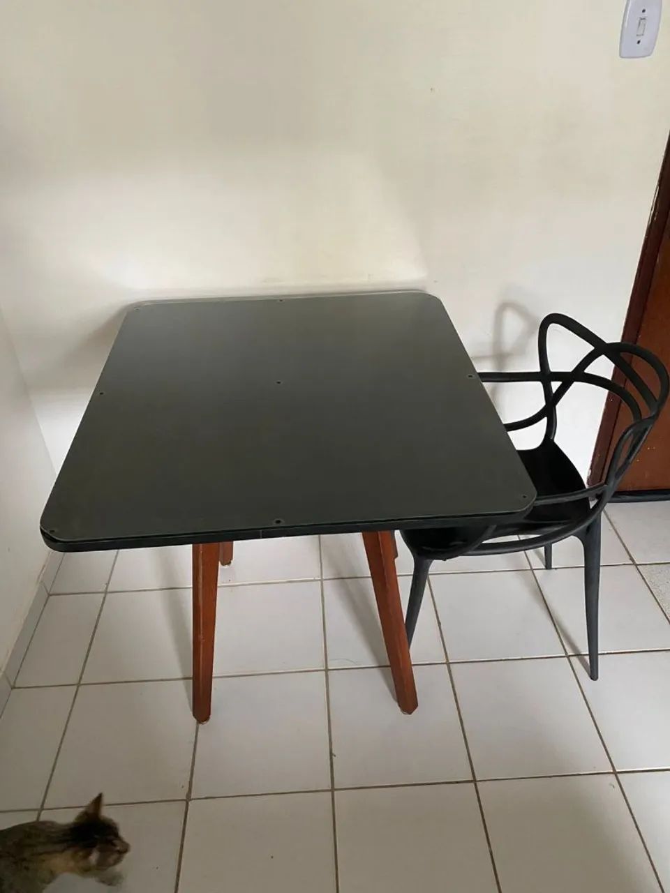 Mesa com tampo de vidro - Foto 3