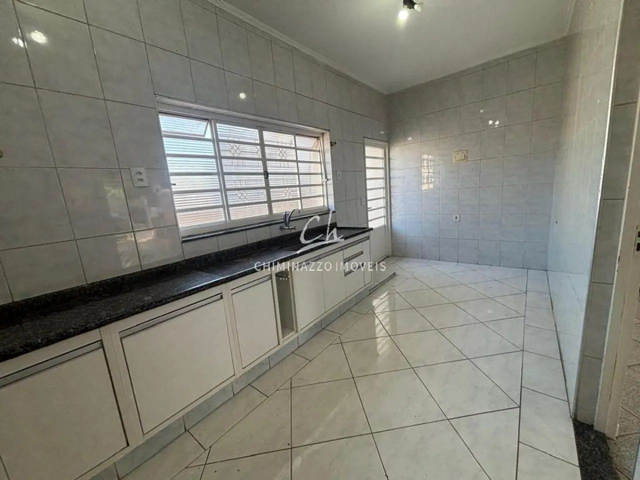 Casa para alugar em Campinas, Jardim Chapadão, com 2 quartos, com 130.44 m² - Foto 4