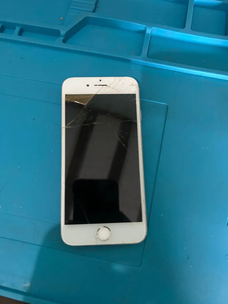 RETIRADA DE PEÇAS - iPhone 6
