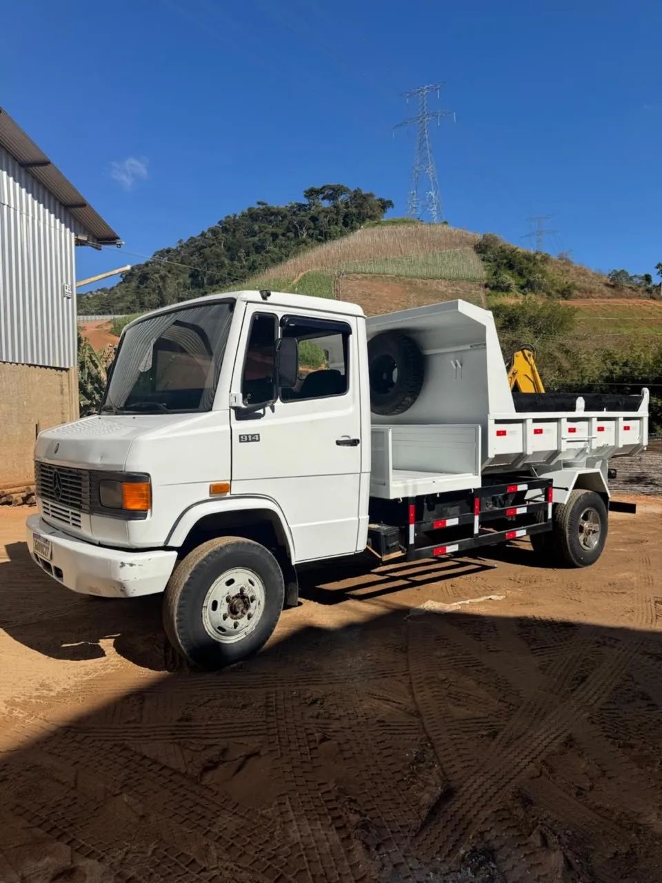 914 na caçamba  - Foto 5