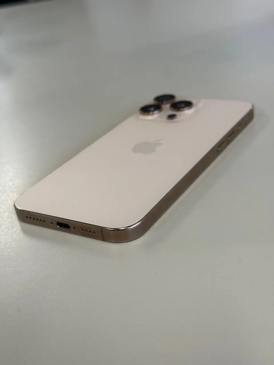 Iphone 16 Pro Max 256 Desert Storm - Foto 5