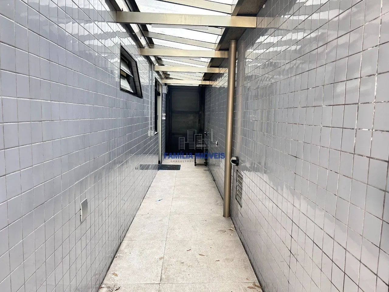 Prédio com galpão para alugar de 1.100 m² na Vila Mathias Santos - Foto 4