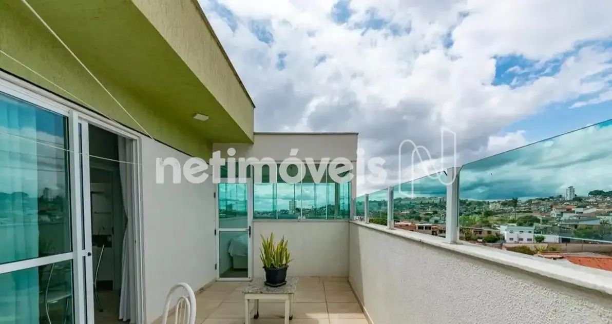 Linda cobertura 2 quartos e elevador no Nova Esperança / Caiçaras - Foto 2