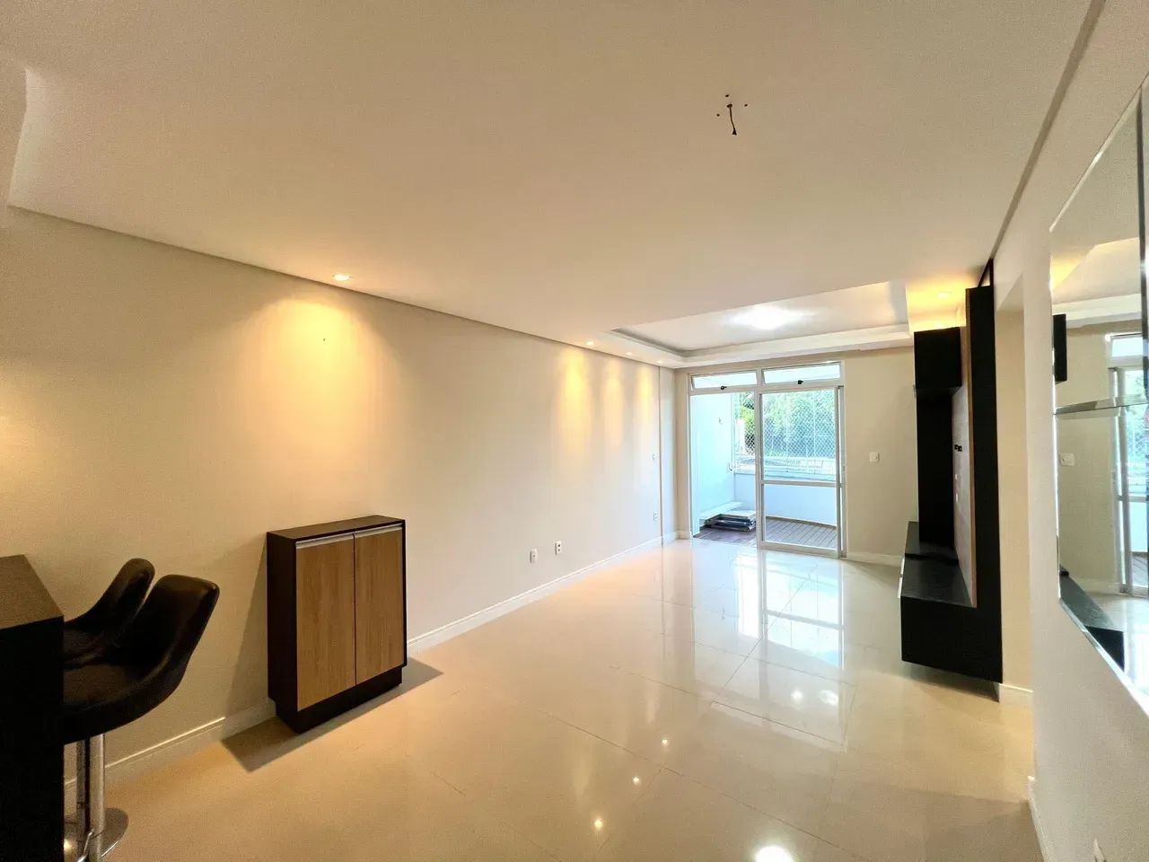 Apartamento 2 dormitórios (1 suíte) todo planejado - Saco Grande - Foto 3