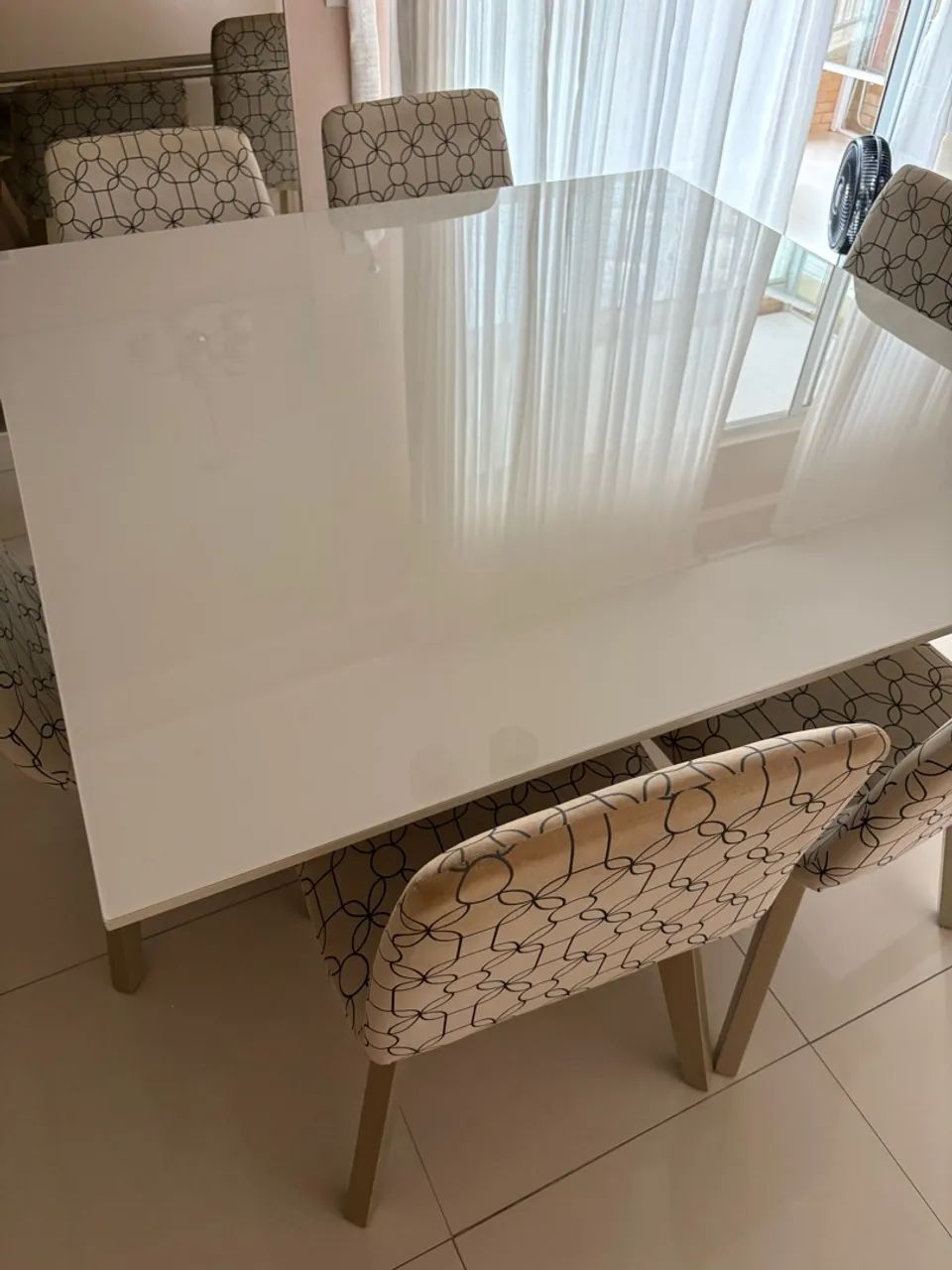 Jogo de mesa de jantar com 6 cadeiras - Foto 3