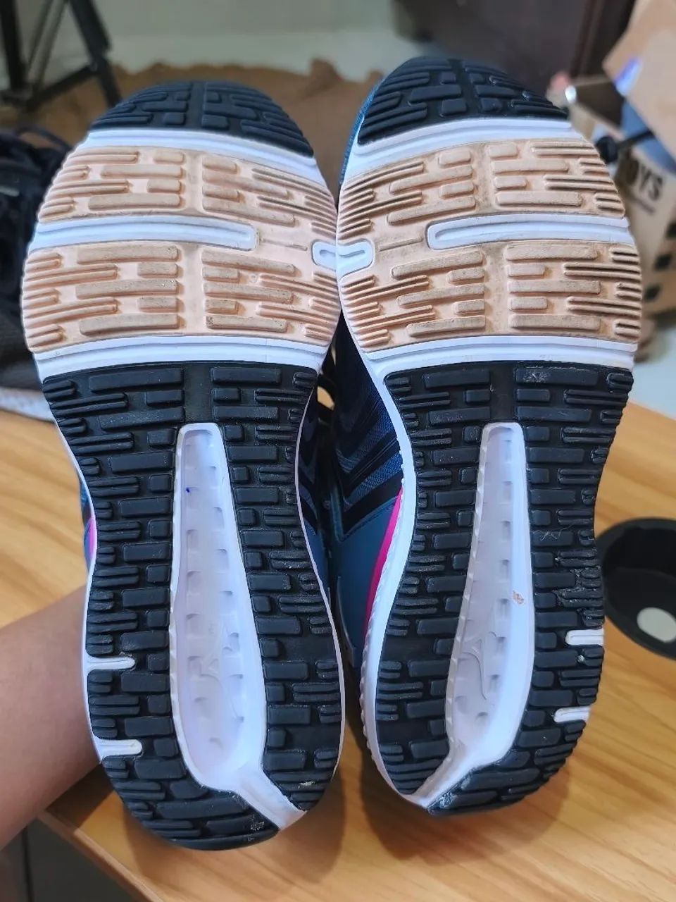 Tênis mizuno tamanho 36 - Foto 4