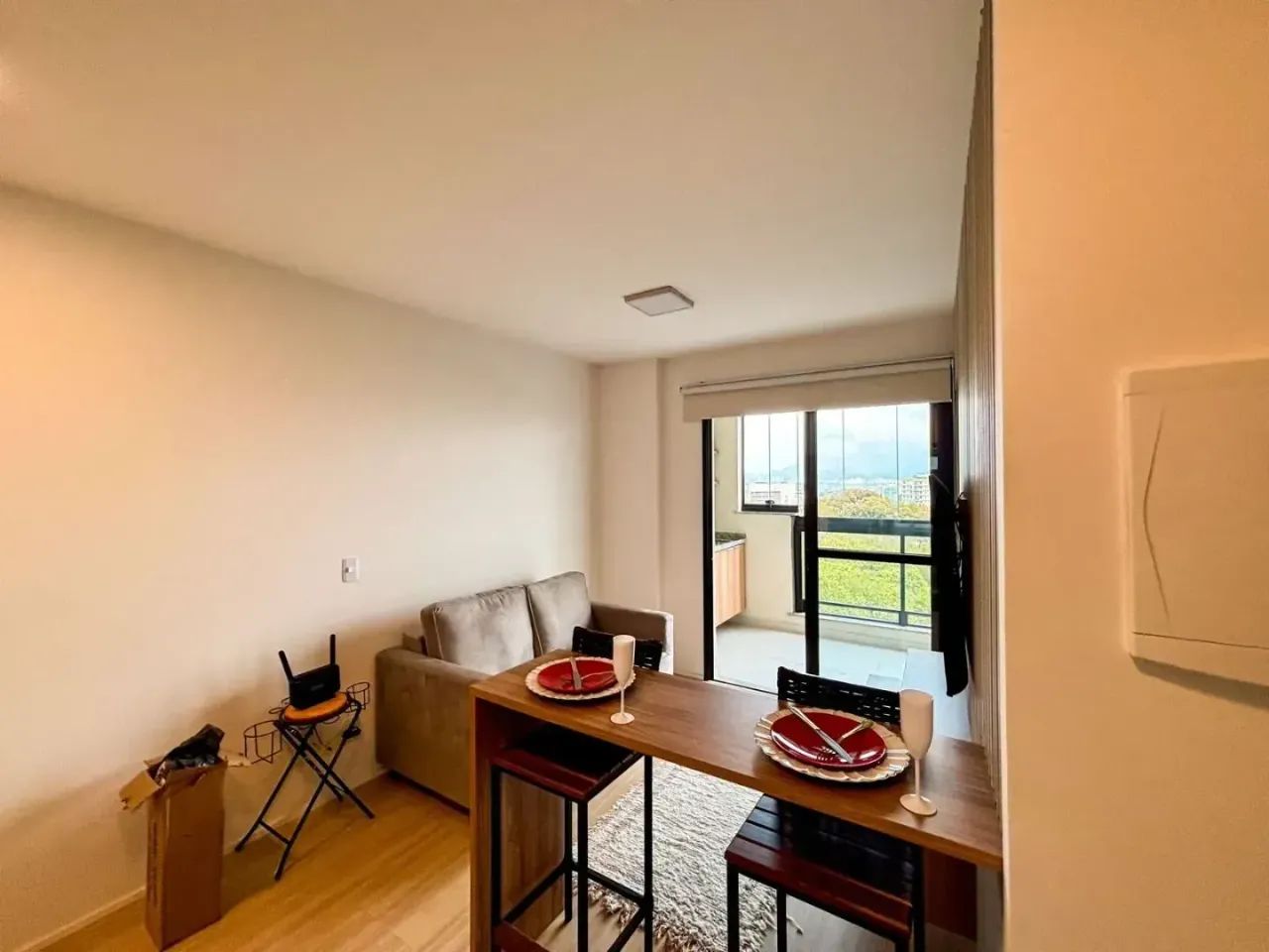 BS IMOBILIÁRIA VENDE  Ótimo studio totalmente mobiliado com muito bom gosto e qualidade