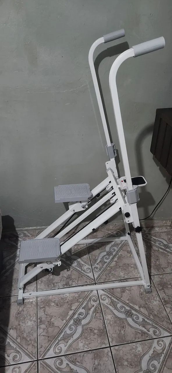 Simulador de escada dobrável 
