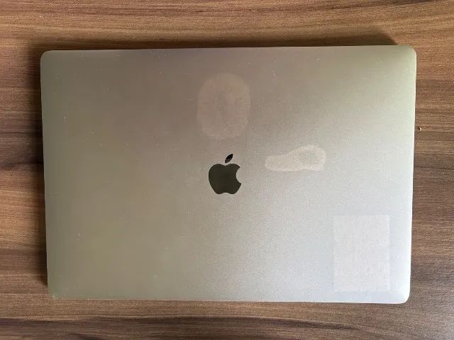 MacBook Pro 15? 2017 - i7 / 16GB - Leia a descrição - Notebooks