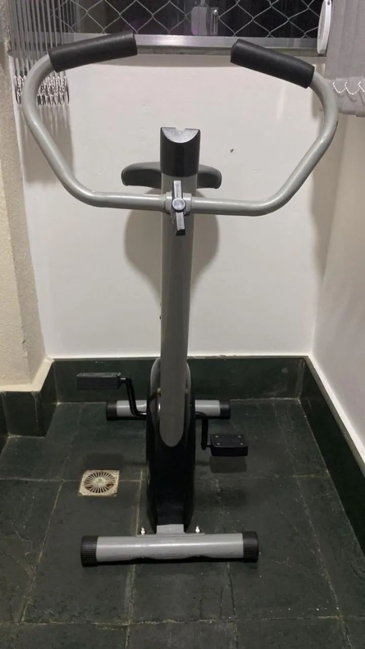 Bicicleta ergométrica Kikos 