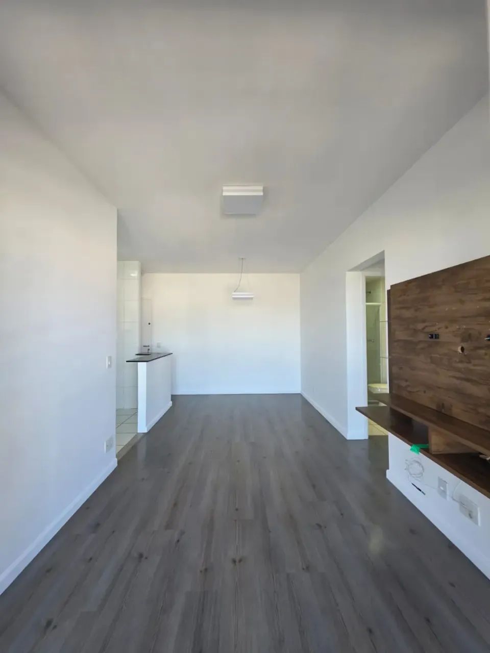 Apartamento 02 dormitórios com varanda gourmet - centro Alphaville - Foto 4