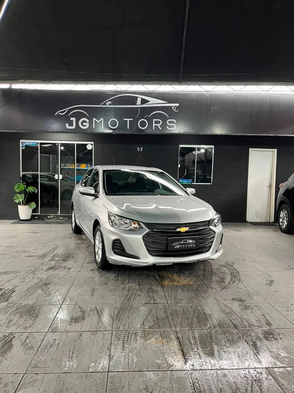 Chevrolet Onix Plus LT 1.0 12V Flex Mec. 4P 2023 - Foto 3