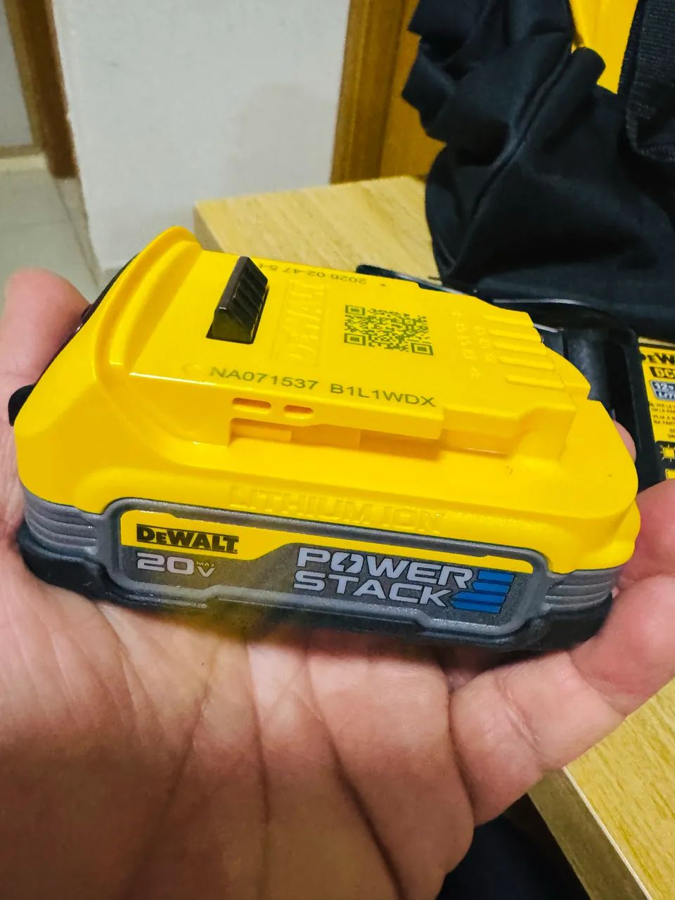 DeWALT Bateria20v Power Stack 1.7ah  - Foto 3