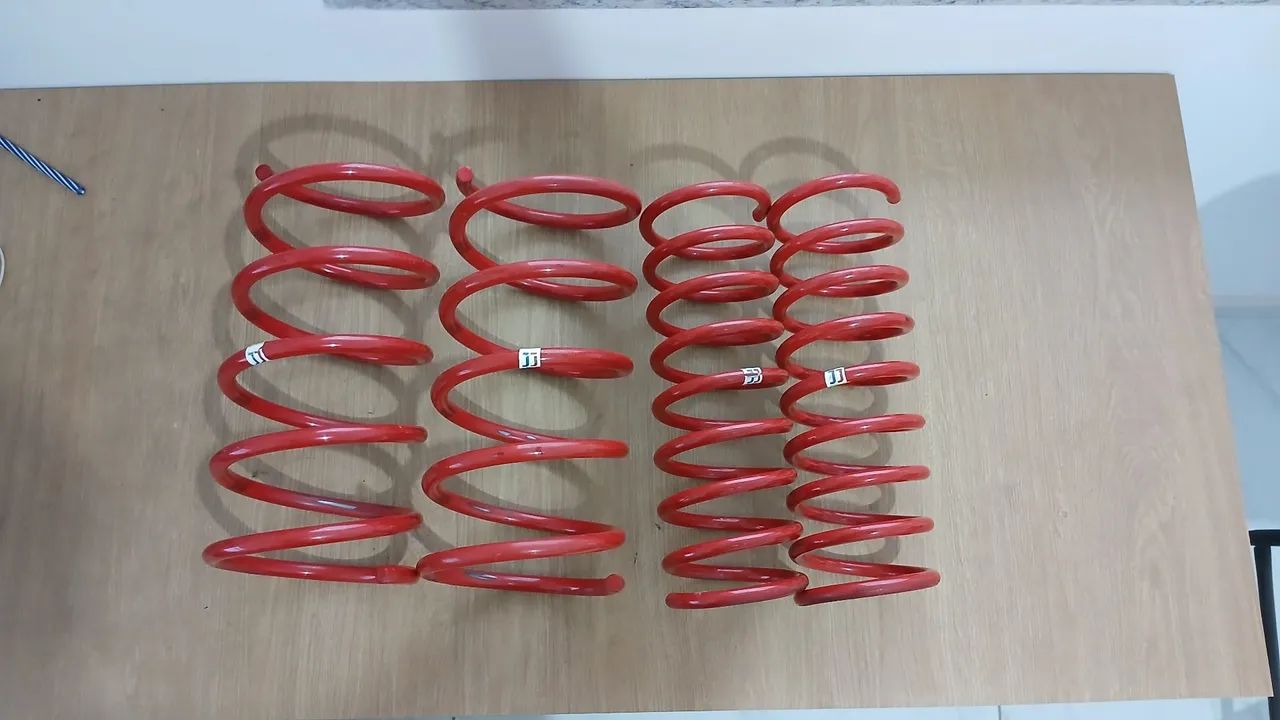 VENDO JOGO DE MOLAS ESPORTIVAS JJ PARA FORD FOCUS ATÉ 2008