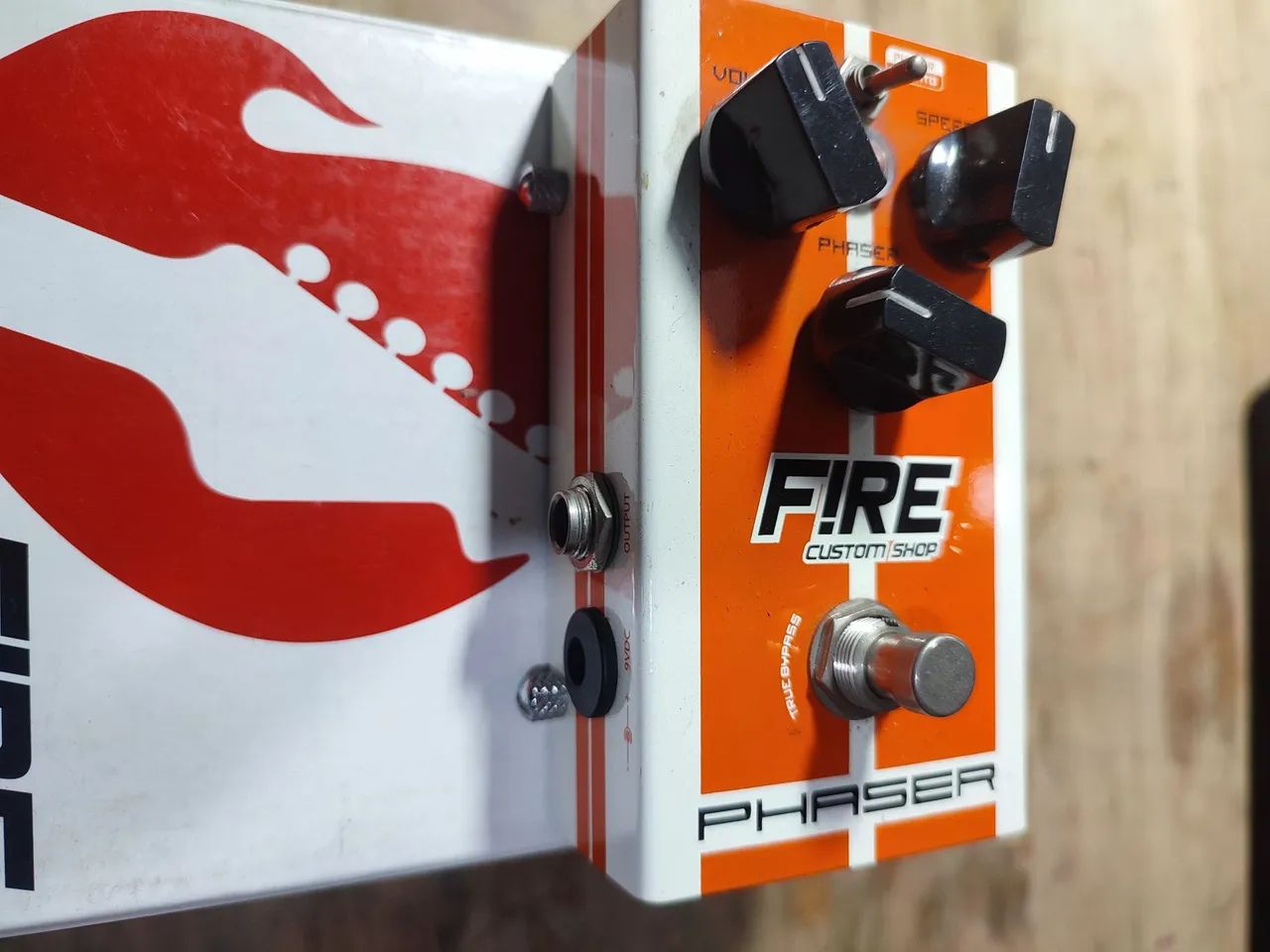 Pedal Fire Phaser com caixa e lata - Foto 4